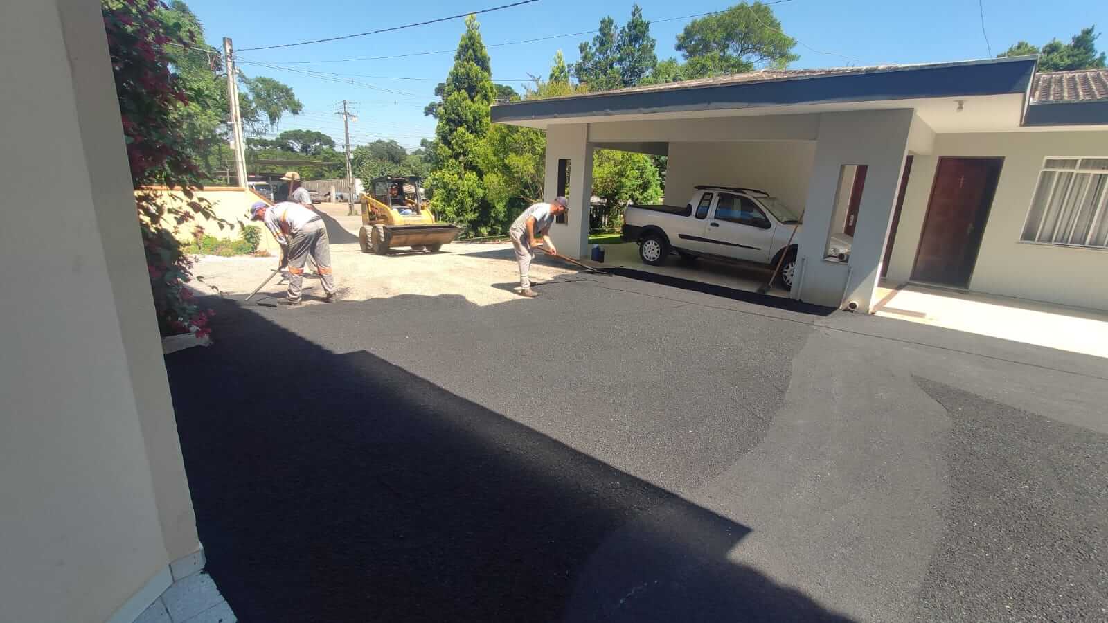 Terraplenagem e preparo de base